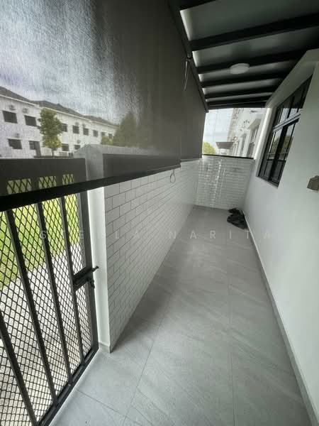 Rumah Kluster untuk Disewa di Eco Botanic (Iskandar Puteri (Nusajaya)) - Stella Narita - Balcony - PropertyGuru.com.my