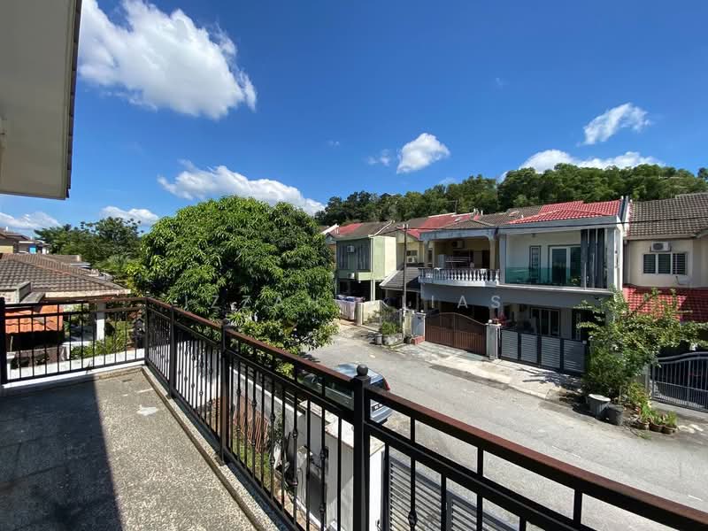 Semi-Detached House for Sale in Taman Cemerlang (Gombak) - Izzah Alias - PropertyGuru.com.my