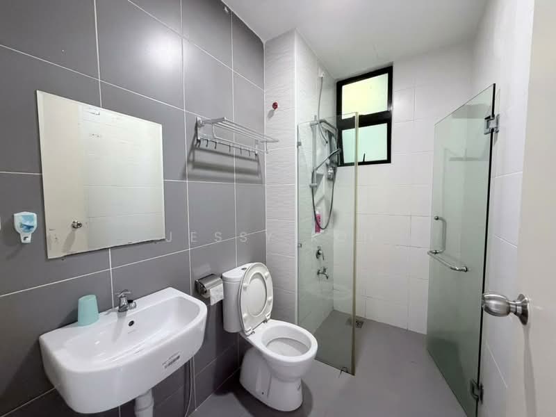 Servis Apartment untuk Disewa di The Platino Serviced Apartment - Jessy Koh - Bathroom - PropertyGuru.com.my