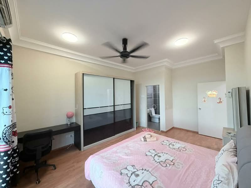 Servis Apartment untuk Disewa di The Platino Serviced Apartment - Jessy Koh - Bedroom - PropertyGuru.com.my