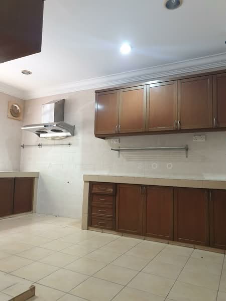 Semi-Detached House for Sale in Bukit Rahman Putra (Sungai Buloh) - Alicia Soo - Kitchen - PropertyGuru.com.my