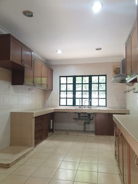 Semi-Detached House for Sale in Bukit Rahman Putra (Sungai Buloh) - Alicia Soo - Kitchen - PropertyGuru.com.my