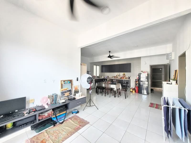 Apartment for Sale at Idaman Abadi - Syazue Wanie - Living Room - PropertyGuru.com.my