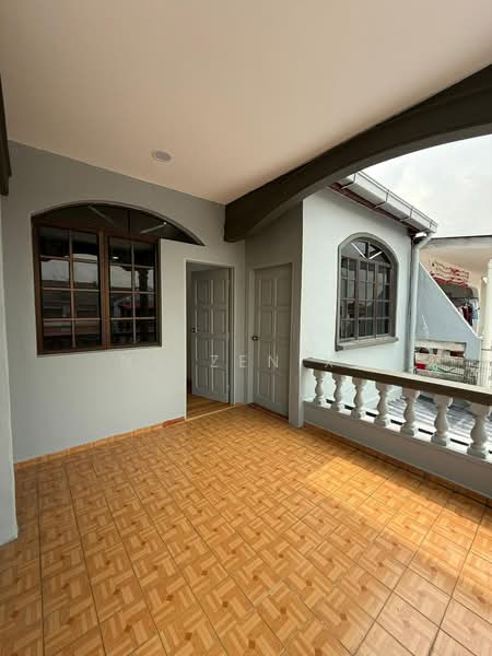 2-storey Terraced House for Sale in Taman Ungku Tun Aminah (Skudai) - NG ZEN XI - Balcony - PropertyGuru.com.my