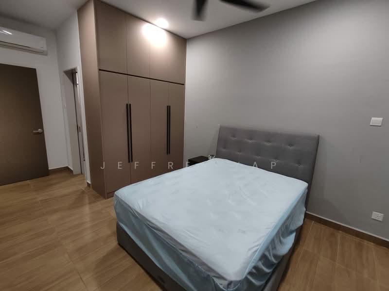 Condominium for Sale at Hillcrest Heights - Jeffrey Yap - Bedroom - PropertyGuru.com.my