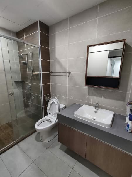 Condominium for Sale at Hillcrest Heights - Jeffrey Yap - Bathroom - PropertyGuru.com.my