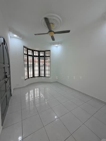 Rumah Teres 1 Tingkat untuk Dijual di Kota Masai (Pasir Gudang) - Marcus Tey - Living Room - PropertyGuru.com.my