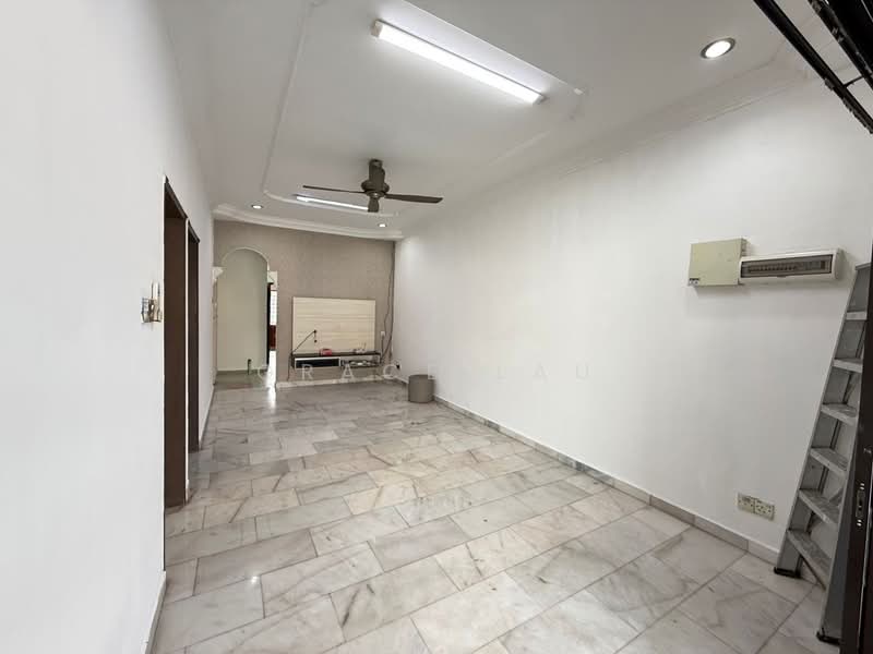 1-storey Terraced House for Sale in Taman Johor Jaya (Johor Bahru) - Grace Lau - Living Room - PropertyGuru.com.my