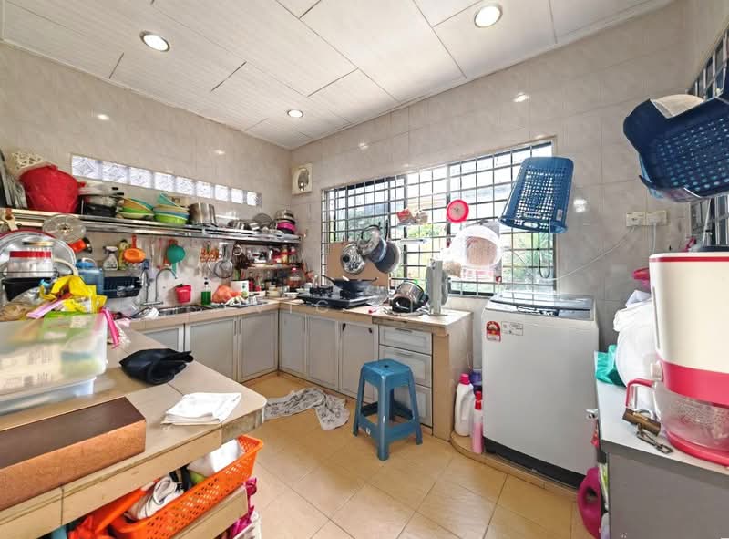 2-storey Terraced House for Sale in Johor Bahru (Johor) - Vic Lim - Kitchen - PropertyGuru.com.my