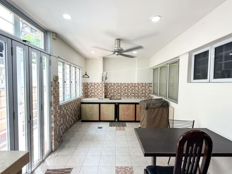 2.5-storey Terraced House for Sale in Bangsar (Kuala Lumpur) - Iqbal Rafei - Kitchen - PropertyGuru.com.my