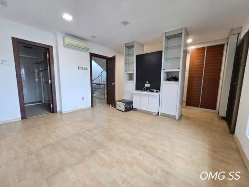 2.5-storey Terraced House for Sale in Taman Eng Ann (Klang) - Mason Chiah - Living Room - PropertyGuru.com.my