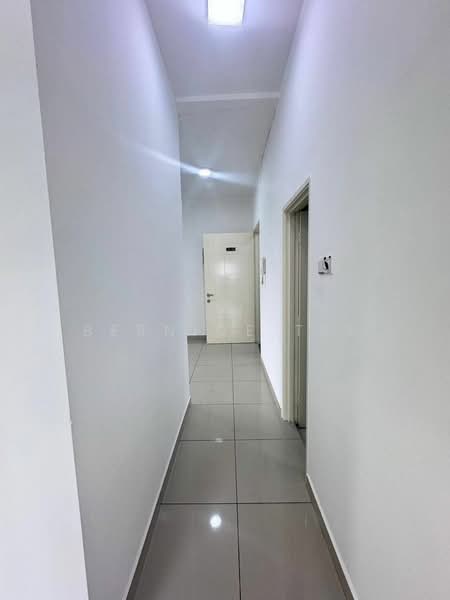 Apartment for Rent at Impian Senibong Residences - Bernice Tee - Corridor - PropertyGuru.com.my