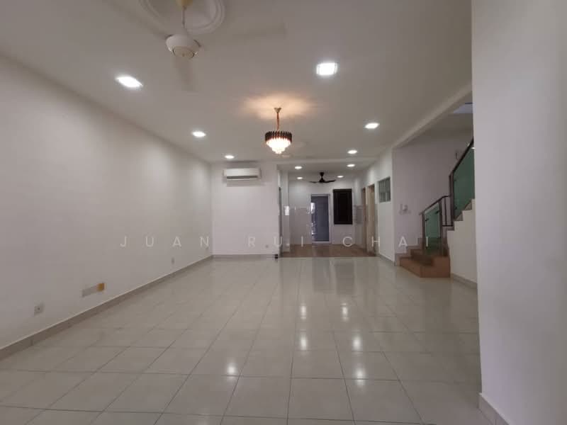 2-storey Terraced House for Sale in Semenyih (Selangor) - Juan Rui Chai - Living Room - PropertyGuru.com.my