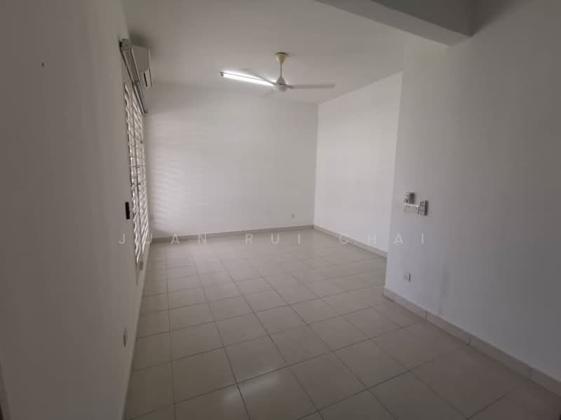 2-storey Terraced House for Sale in Semenyih (Selangor) - Juan Rui Chai - Living Room - PropertyGuru.com.my