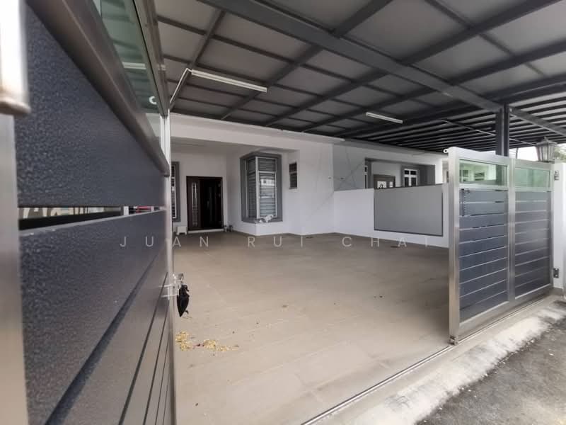 2-storey Terraced House for Sale in Semenyih (Selangor) - Juan Rui Chai - Exterior - PropertyGuru.com.my