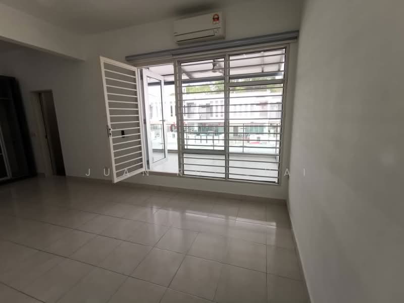 2-storey Terraced House for Sale in Semenyih (Selangor) - Juan Rui Chai - Balcony - PropertyGuru.com.my