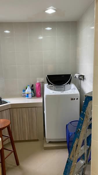 Condominium for Sale at Nadia Parkfront - Nic Low - Kitchen - PropertyGuru.com.my