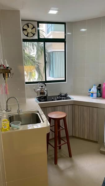 Condominium for Sale at Nadia Parkfront - Nic Low - Kitchen - PropertyGuru.com.my