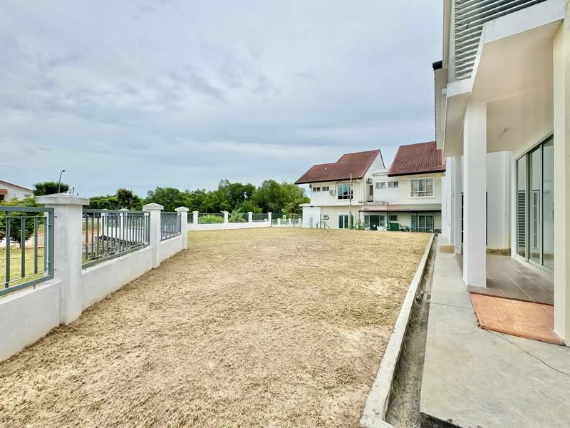 2-storey Terraced House for Sale in Puncak Bestari (Puncak Alam) - Nur Adibah Ishak - Exterior - PropertyGuru.com.my