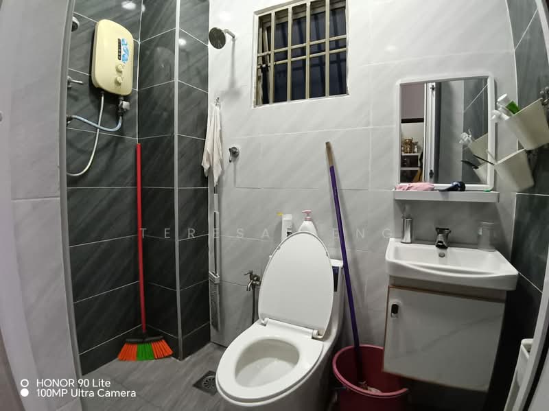 2-storey Terraced House for Sale in Taman Teluk Gedung Indah (Klang) - Teresa Teng - Bathroom - PropertyGuru.com.my