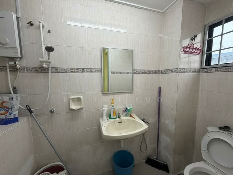 Rumah Teres untuk Dijual di Batu 9 (Cheras) - Kelton Foo - Bathroom - PropertyGuru.com.my