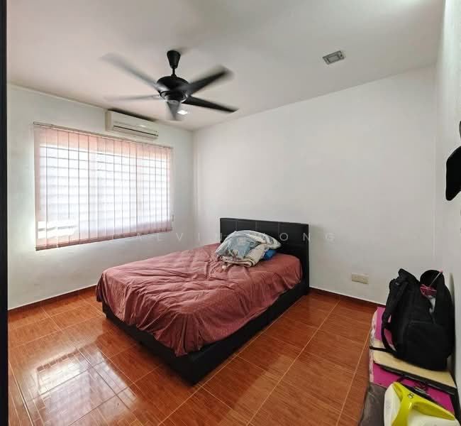 2-storey Terraced House for Sale in Taman Pelangi (Johor Bahru) - Calvin Wong - Bedroom - PropertyGuru.com.my