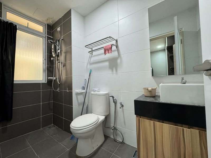 Service Residence for Rent at KSL Residence @ Daya - Eldwin Soh - Bathroom - PropertyGuru.com.my