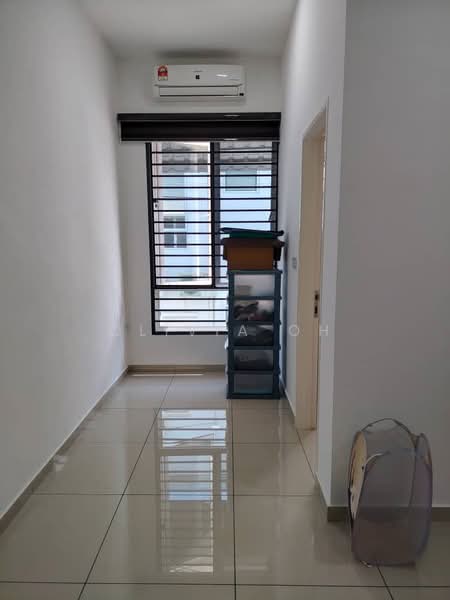 Terraced House for Rent in Bandar Sri Sendayan (Negeri Sembilan) - OLIVIA OH - Corridor - PropertyGuru.com.my