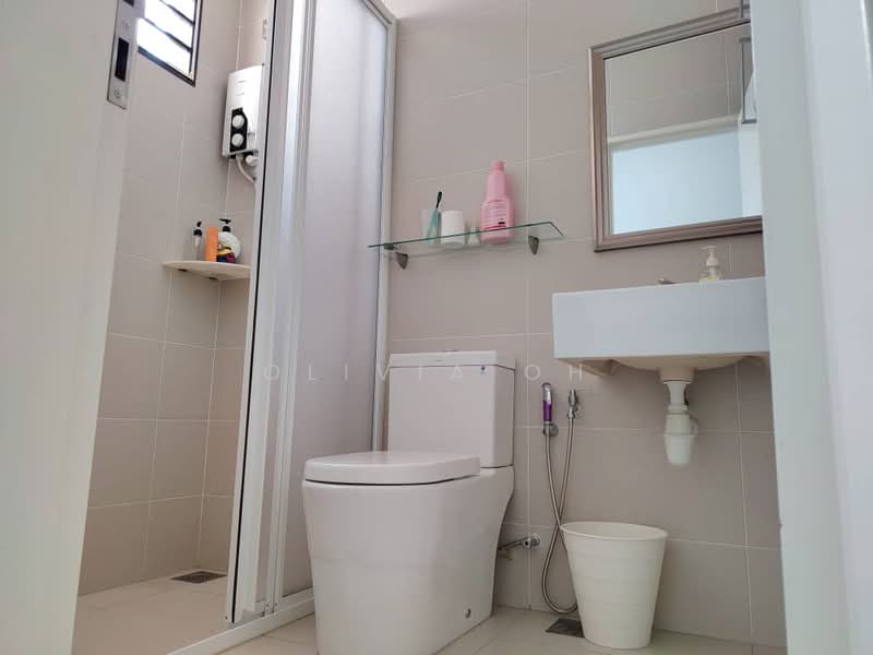 Terraced House for Rent in Bandar Sri Sendayan (Negeri Sembilan) - OLIVIA OH - Bathroom - PropertyGuru.com.my