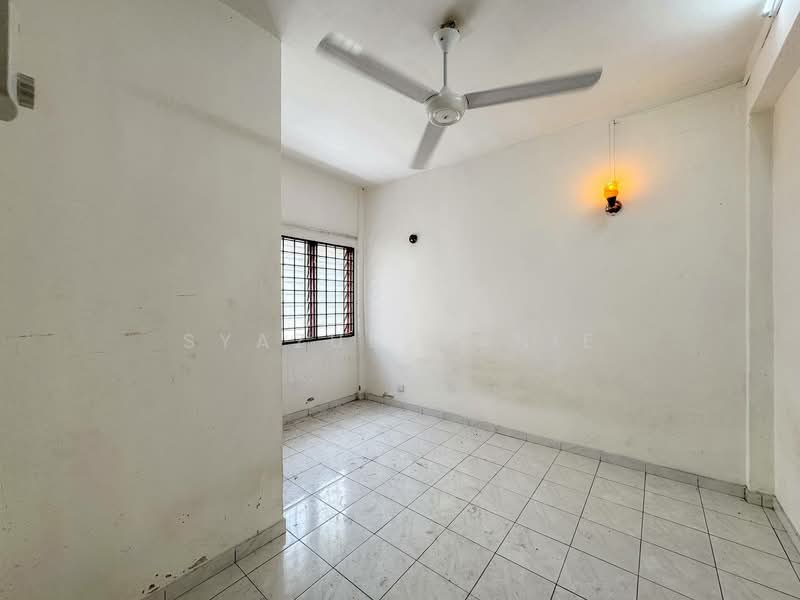 Rumah Berkembar untuk Dijual di Taman Taming Jaya (Balakong) - Syazue Wanie - Interior - PropertyGuru.com.my