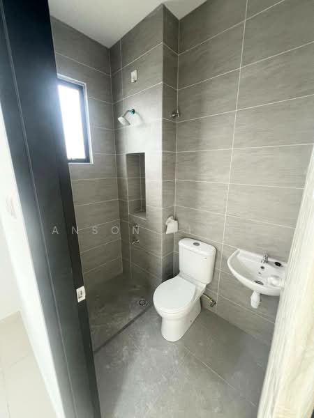Terraced House for Sale in Mutiara Rini (Skudai) - Anson Hiong - Bathroom - PropertyGuru.com.my