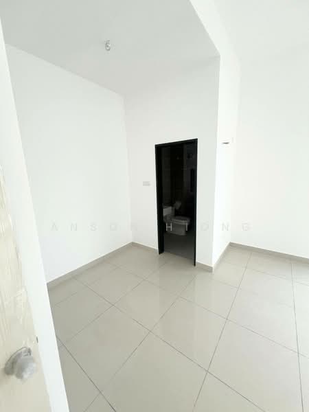 Terraced House for Sale in Mutiara Rini (Skudai) - Anson Hiong - Interior - PropertyGuru.com.my