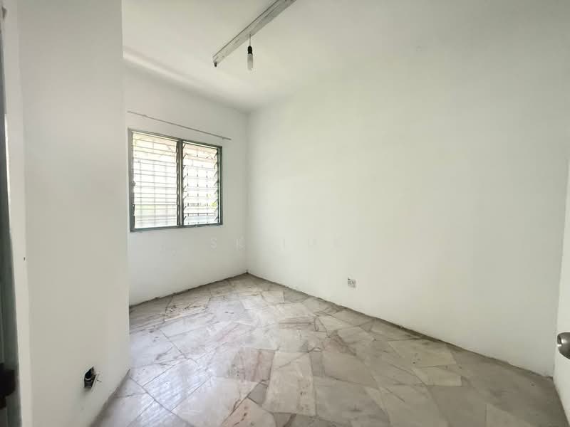 2-storey Terraced House for Sale in Bandar Country Homes (Rawang) - SK Luk - Interior - PropertyGuru.com.my