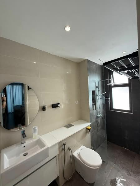 Servis Apartment untuk Dijual di Setia Sky 88 - William Tay - Bathroom - PropertyGuru.com.my