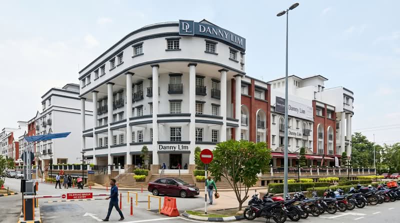 Kedai / Pejabat untuk Dijual di CBD Perdana (Cyberjaya) - Danny Lim - Exterior - PropertyGuru.com.my