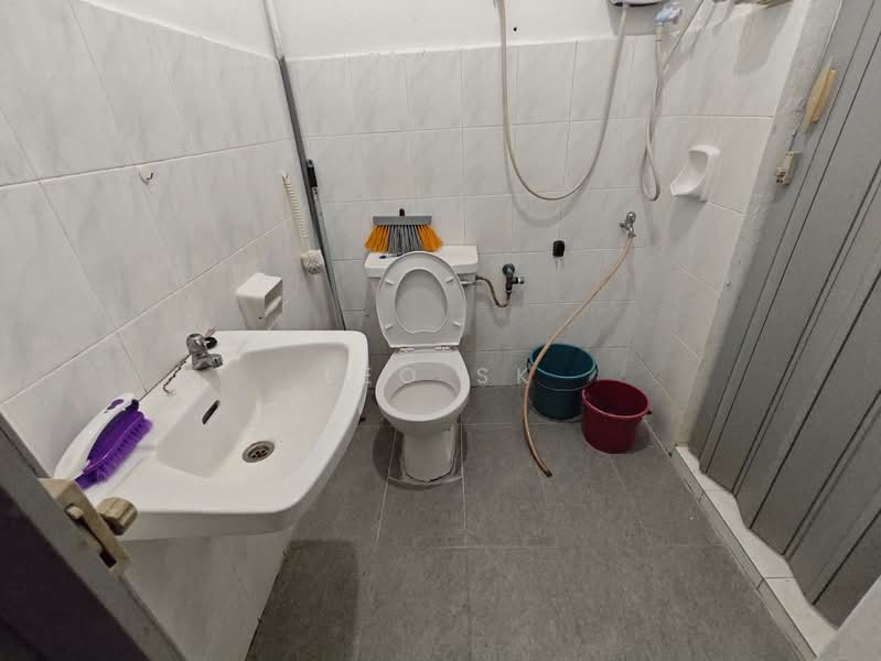 Kondominium untuk Dijual di Summer Park Townhouse @ Seri Alam - Leo SK - PropertyGuru.com.my