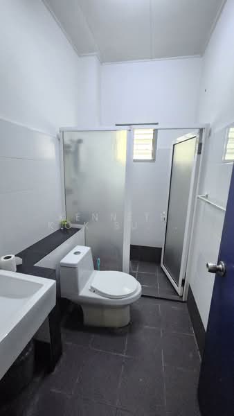 Rumah Teres 2 Tingkat untuk Dijual di Usj 3 (Subang Jaya) - Kenneth Kok Sui Kuin - Bathroom - PropertyGuru.com.my