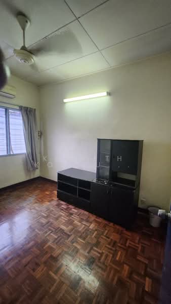 Rumah Teres 2 Tingkat untuk Dijual di Usj 3 (Subang Jaya) - Kenneth Kok Sui Kuin - Living Room - PropertyGuru.com.my