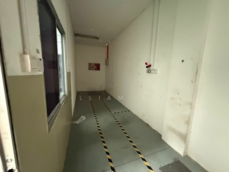 Cluster Factory for Sale in Eco Business Park 2 Senai (Senai) - William Tay - Corridor - PropertyGuru.com.my