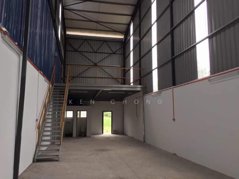 Terrace Factory for Rent in Kampung Dato Lee Kim Sai (Rawang) - Ken Chong - Interior - PropertyGuru.com.my