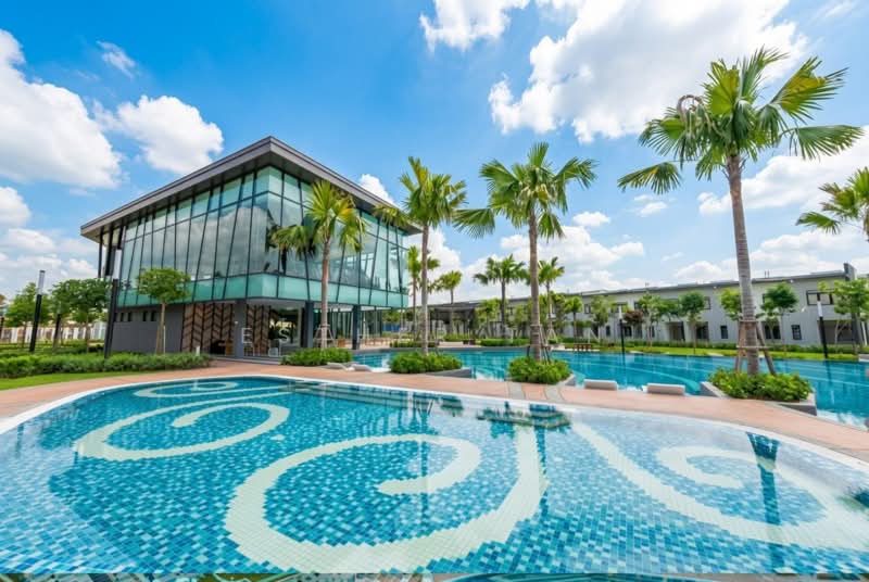 Terraced House for Rent in Cyberjaya (Selangor) - Esther Tan - Pool - PropertyGuru.com.my