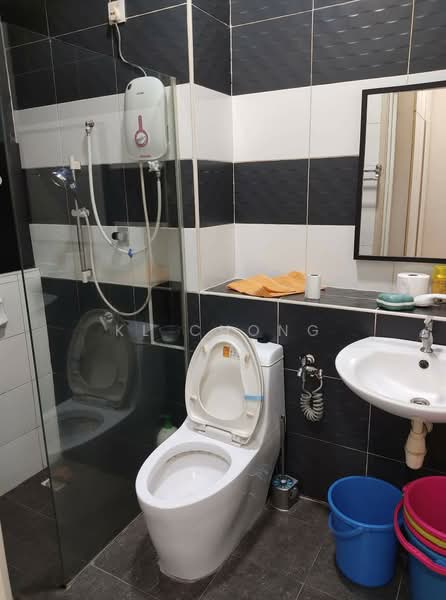 Kondominium untuk Dijual di The Sky Executive Suites - KL Chong - Bathroom - PropertyGuru.com.my