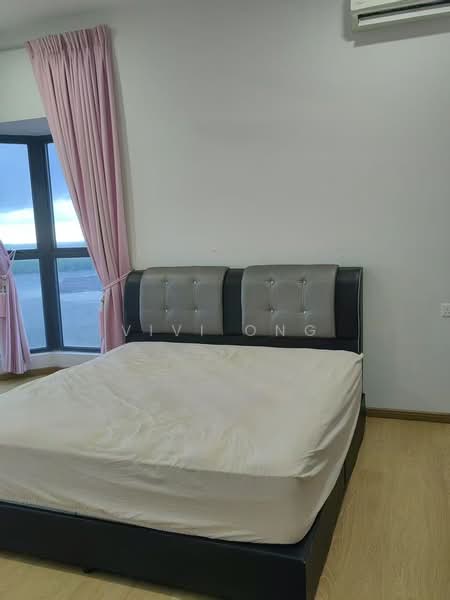 Condominium for Rent at Kings Bay @ Country Garden Danga Bay - Vivi Ong - Bedroom - PropertyGuru.com.my