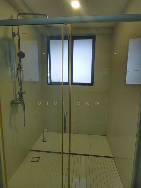 Condominium for Rent at Kings Bay @ Country Garden Danga Bay - Vivi Ong - Bathroom - PropertyGuru.com.my