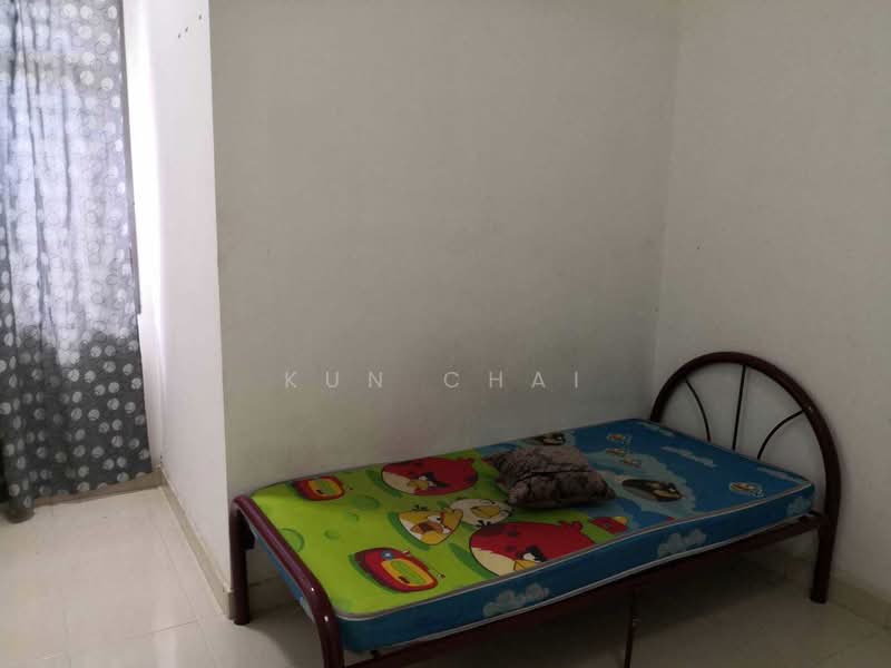 2-storey Terraced House for Rent in Taman Dato Onn (Johor Bahru) - Kun Chai - Bedroom - PropertyGuru.com.my