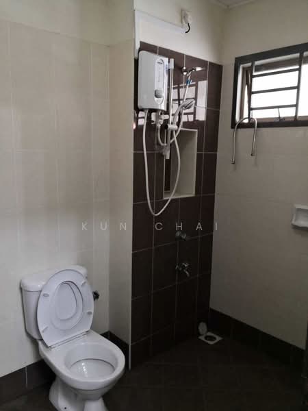 2-storey Terraced House for Rent in Taman Dato Onn (Johor Bahru) - Kun Chai - Bathroom - PropertyGuru.com.my