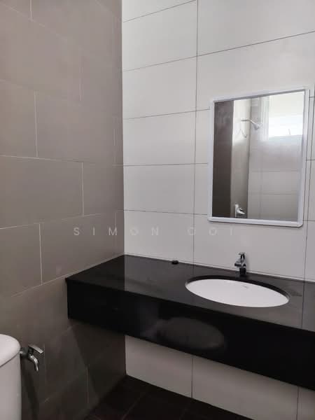 Condominium for Sale at D'Zone Condominium - Simon Ooi - Bathroom - PropertyGuru.com.my