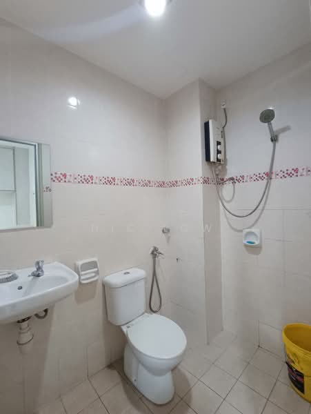 Pangsapuri untuk Dijual di Vista Mutiara - Nic Low - Bathroom - PropertyGuru.com.my