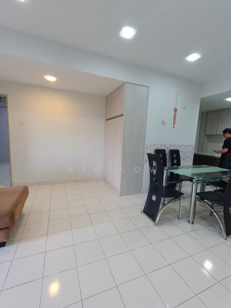 Pangsapuri untuk Dijual di Vista Mutiara - Nic Low - Living Room - PropertyGuru.com.my