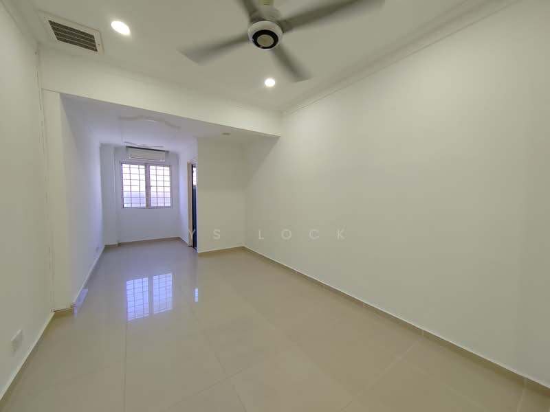 Rumah Teres untuk Dijual di Taman Selayang Utama (Selayang) - YS Lock - Interior - PropertyGuru.com.my